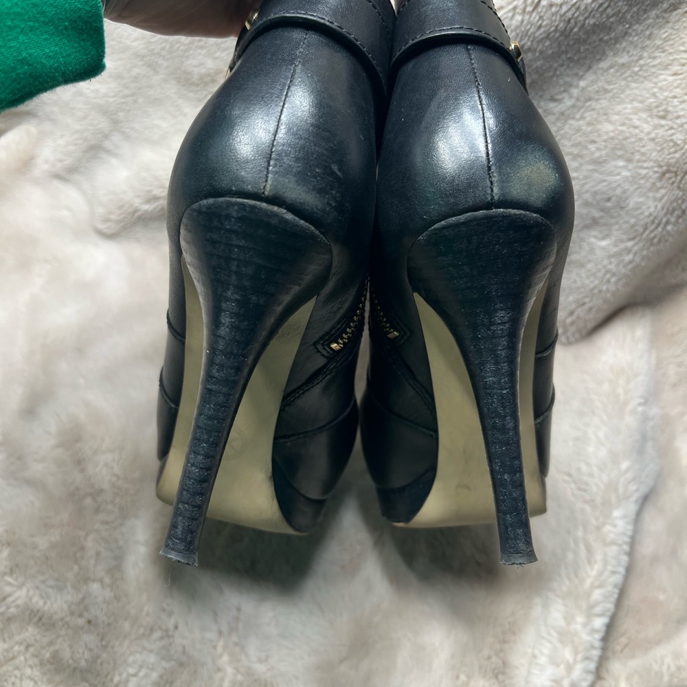 Michael Kors Wyatt leather platform ankle booties size 8 - Picture 8 of 10